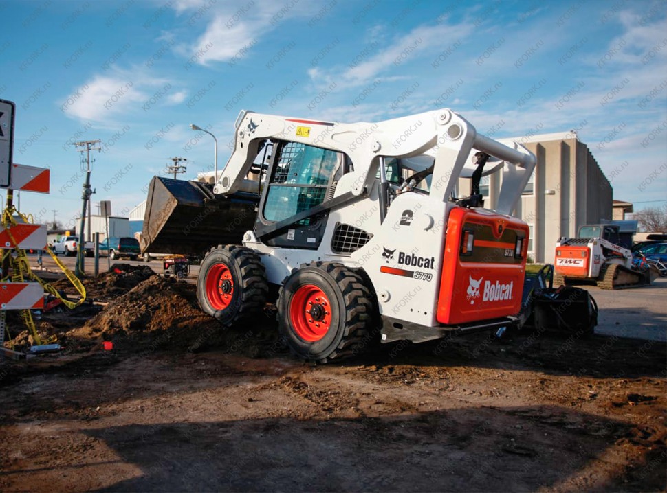Мини-погрузчик Bobcat S770