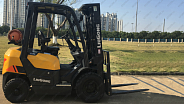 Вилочный автопогрузчик бензин LiuGong CLG2035G 3,5 тонны