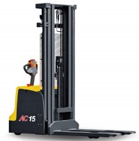 Штабелер электрический самоходный CHL CDD15J-ZSM 1,5 т 4 м