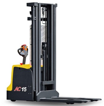 Штабелер электрический самоходный CHL CDD15J-ZSM 1,5т 4м Li-Ion: 24/150 В/Ач