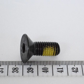 Винт/Screw D915017/6V772602 Doosan