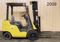 Газ-Бензиновый автопогрузчик Caterpillar 2009 Б/У