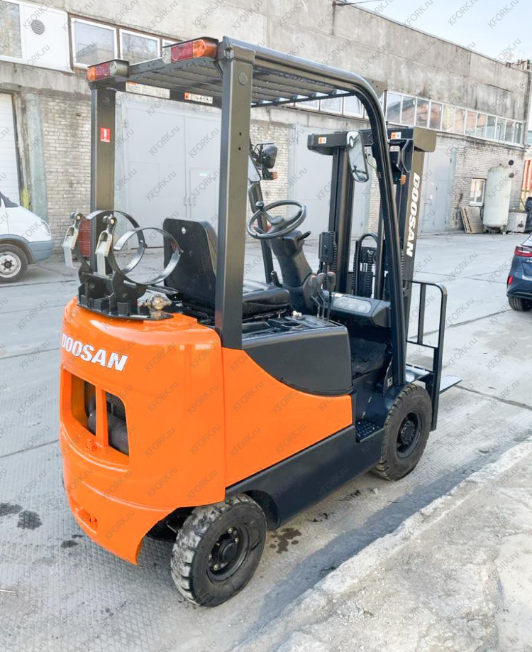 Газ-Бензиновый погрузчик Doosan G15S-5  K00203 Б/У