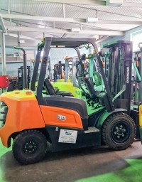 Вилочный дизельный автопогрузчик DOOSAN D30NX
