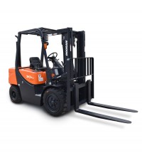 Вилочный дизельный погрузчик Doosan D30G Plus