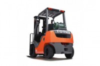Вилочный газовый автопогрузчик Toyota 1 т